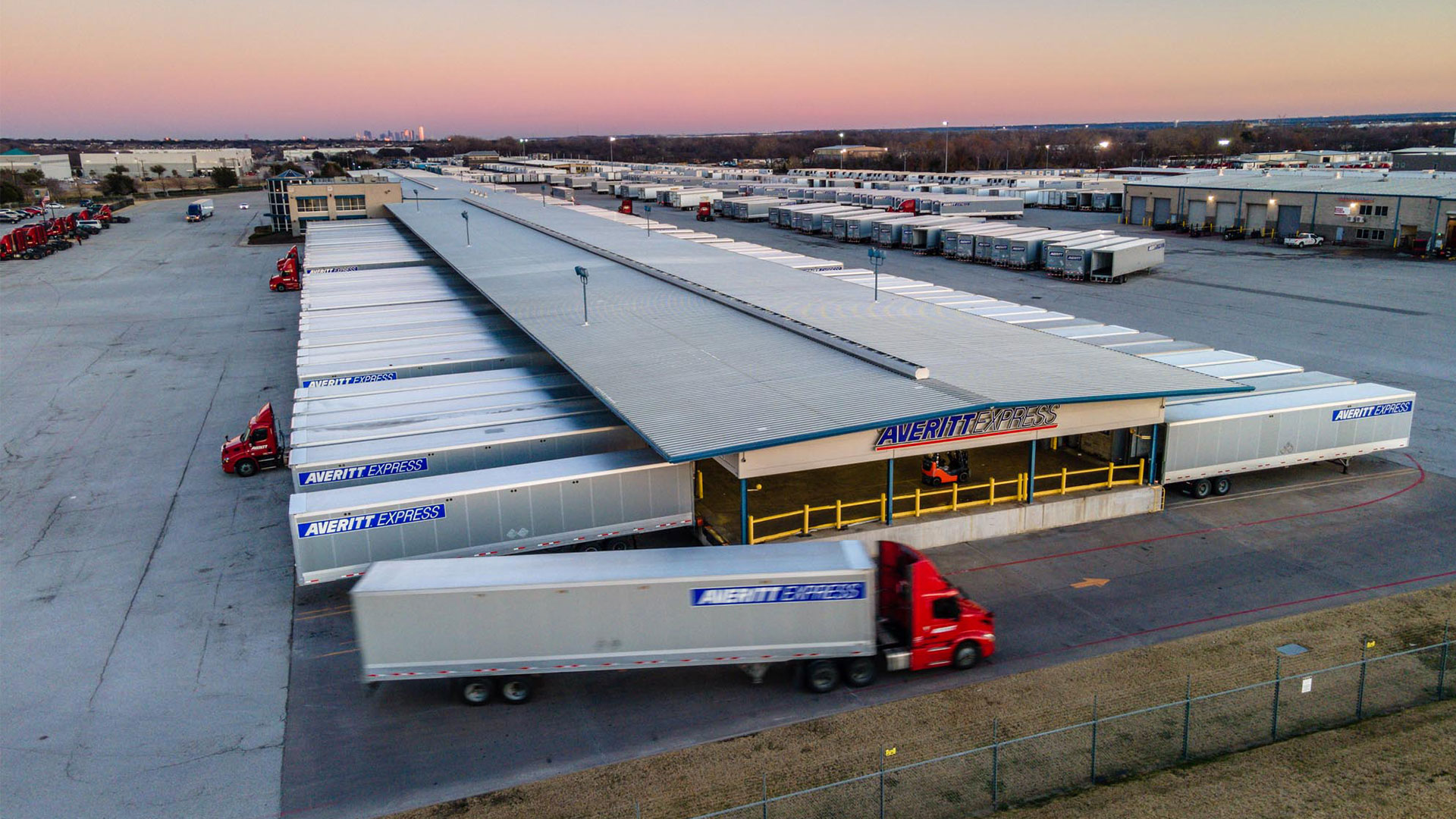 cross-docking-services-on-the-move-with-minimal-warehousing